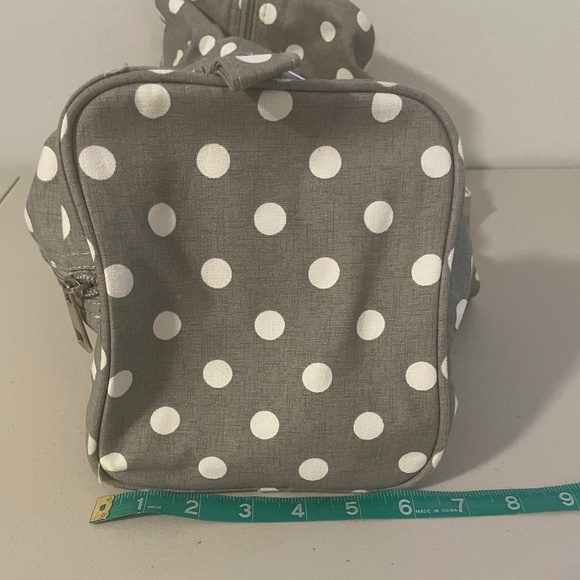 NWOT Grey/White Polka Dot Duffel Bag - Picture 4 of 10